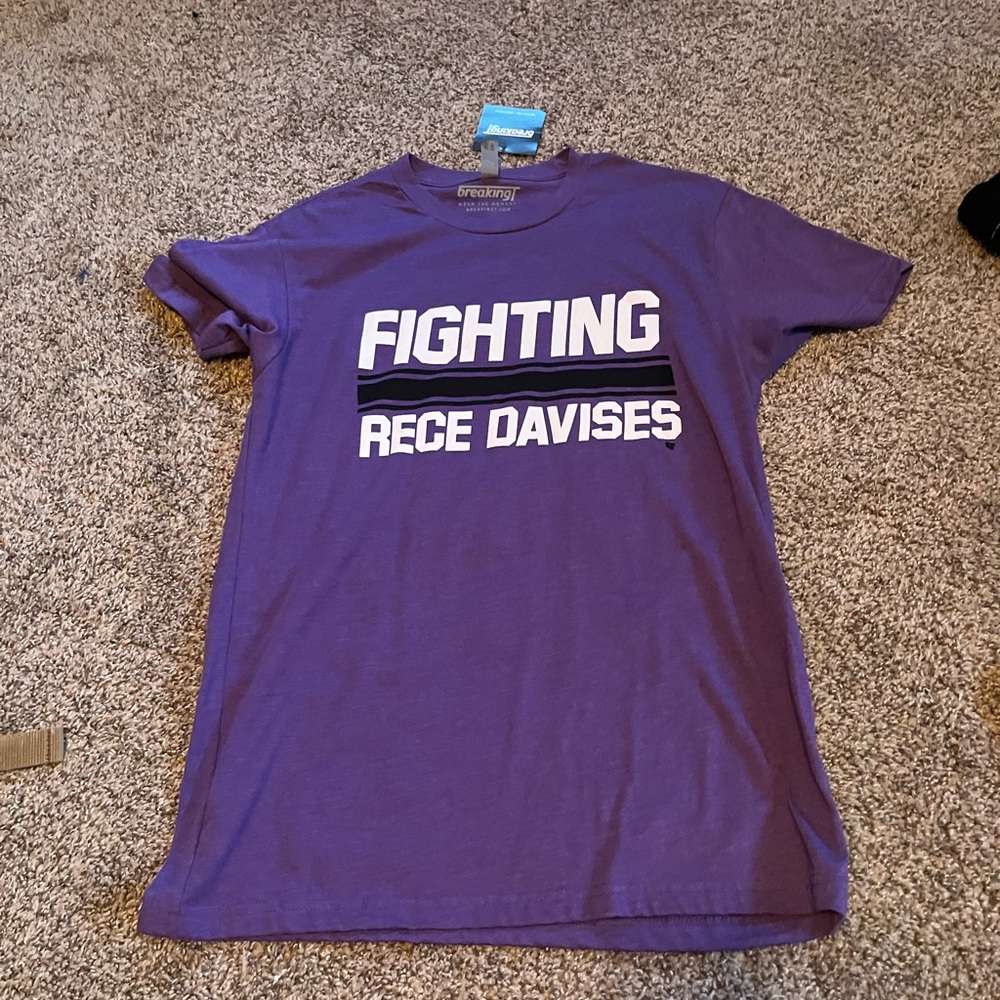 Fighting Rece Davises small t shirt